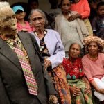 Makna dan Filosofi Ma’nene: Tradisi Pembersihan Jenazah Suku Toraja