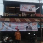 Bukti Dukungan ke Paslon Nomor 4, Warga Pasang APK Trisal-Akhmad di Rumahnya