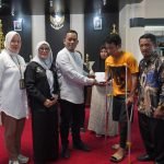 Bupati Luwu Salurkan Bantuan Santunan Ahli Waris Korban Bencana Tanah Longsor