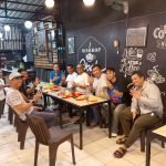 Jelang PSU, Ome Perkuat Silaturahmi dengan Ngopi Bareng Warga