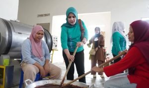 Pj Ketua TP-PKK Palopo Lakukan Kunjungan UMKM di 3 Kecamatan