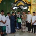 Safari Jumat Pemkot Palopo, Pj Wali Kota Serahkan Sertifikat Masjid Al-Ikhwan Bogar
